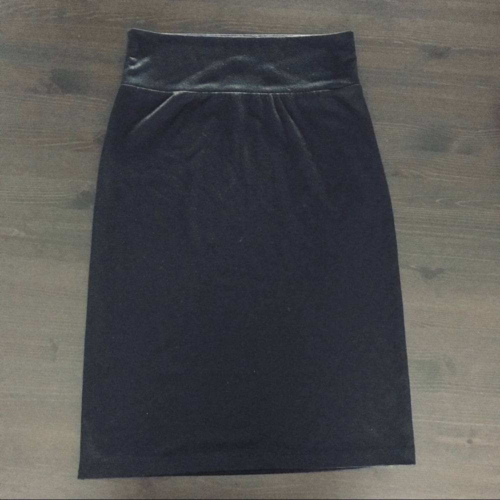 Black Pull On Pencil Skirt